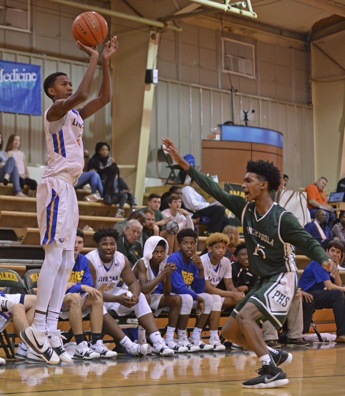 br.walkertournament.122217 HS 824.JPG